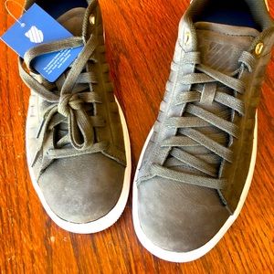 Super cute and comfy K-Swiss tennis shoes